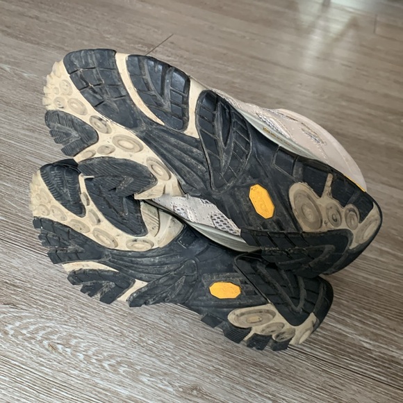 MERRELL Continnum low profile Hiking Shoes - Picture 4 of 13